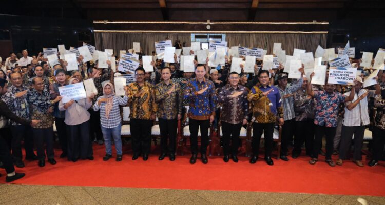 Negara Hadir Lewat Sertipikat: 1.120 Transmigran Akhirnya Miliki Hak Atas Tanah