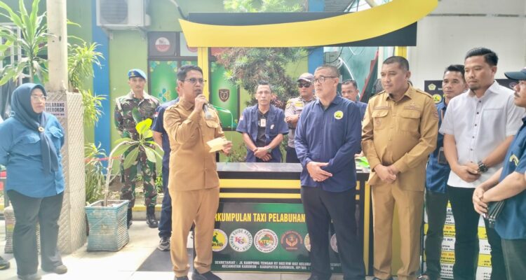 Diresmikan Bupati Iskandar, Layanan Counter Taksi Mulai Beroperasi di Pelabuhan Tanjung Balai Karimun
