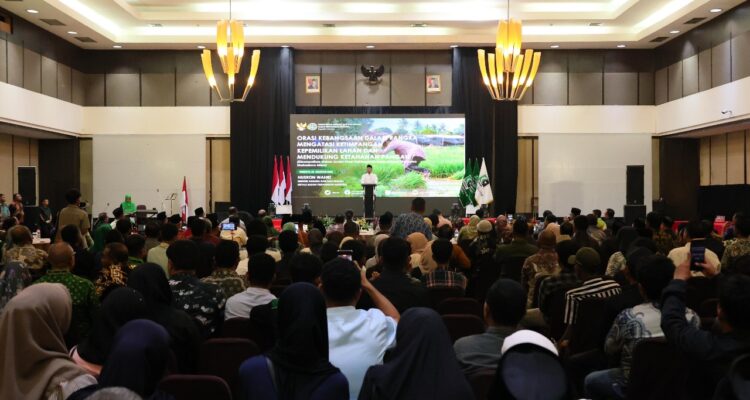 Hadir dalam Rakor Regional KAHMI, Nusron Wahid Sampaikan Orasi Kebangsaan