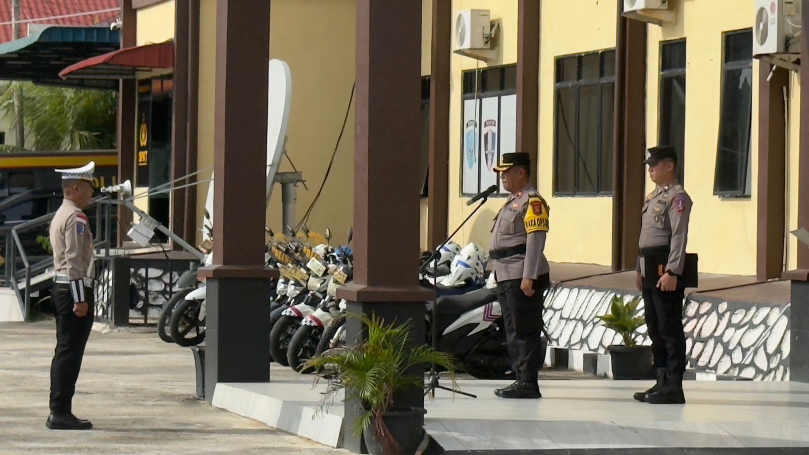 Polres Anambas Gaungkan Tertib Lalu Lintas di Tengah Tantangan Geografis Polres Anambas Gaungkan Tertib Lalu Lintas di Tengah Tantangan Geografis Kepulauan