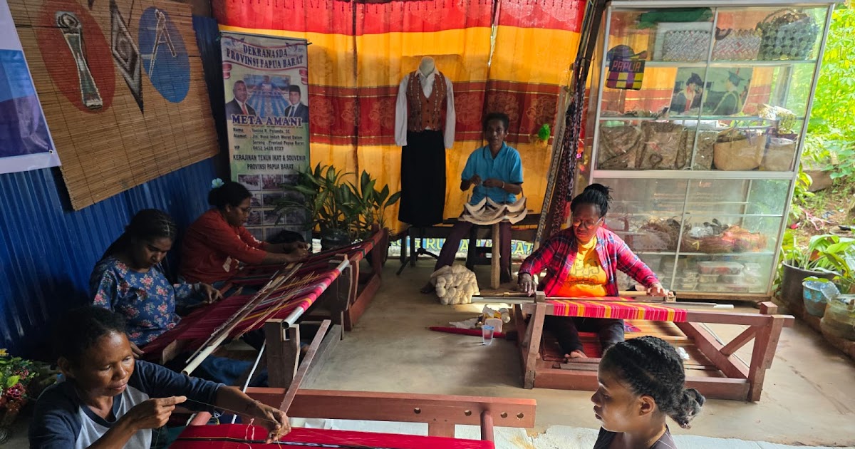 Mama-Mama Papua Apresiasi Bantuan Presiden Prabowo untuk Pelatihan Rajut Tenun, Mama-Mama Papua Apresiasi Bantuan Presiden Prabowo untuk Pelatihan Rajut Tenun, Tegaskan Dukungan pada Asta Cita di Tanah Papua
