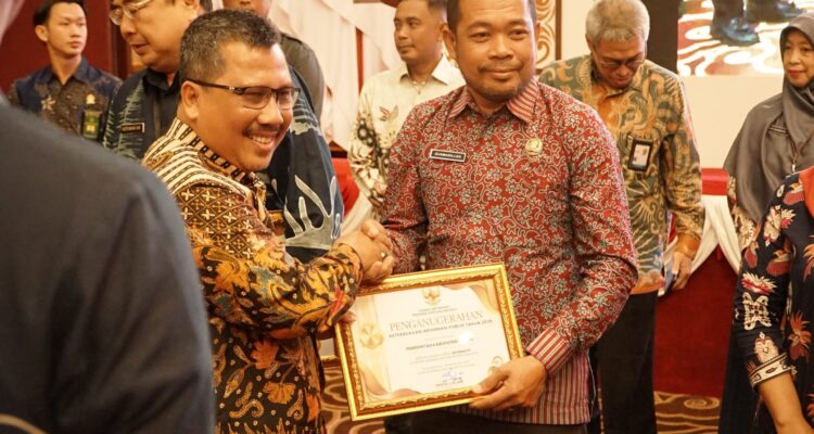 Lingga Raih Predikat Kabupaten Informatif, Cermin Komitmen pada Keterbukaan Informasi Publik