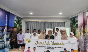 Ketua DPRD Lingga Lepas Keberangkatan Jamaah Umrah