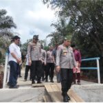 Menembus Akses, Membuka Ekonomi: Kapolda Riau Tinjau Proyek Jembatan di Kampar