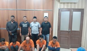 Grebek Kamar Kost yang Jadi “Sarang” Narkoba, Timsus Polres Asahan Grebek Kamar Kost yang Jadi “Sarang” Narkoba, Timsus Polres Asahan Amankan 5 Tersangka