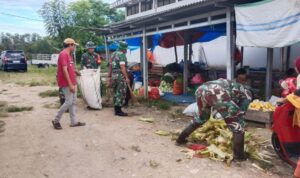 Wujudkan Pasar Sehat, Sinergi TNI-Polri dan Warga Gelar Karya Bakti di Pasar Doping