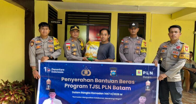Menjelang Ramadan, 1 Ton Beras Disalurkan untuk Warga Serasan