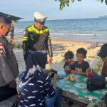 Pengamanan Humanis, Senja di Pantai Tanjung