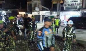 IMG-20260323-WA0066-e1774288034745.jpg Perkuat Sinergitas Lintas Sektoral, Koramil Pitumpanua Gelar Patroli Gabungan Cipta Kondisi