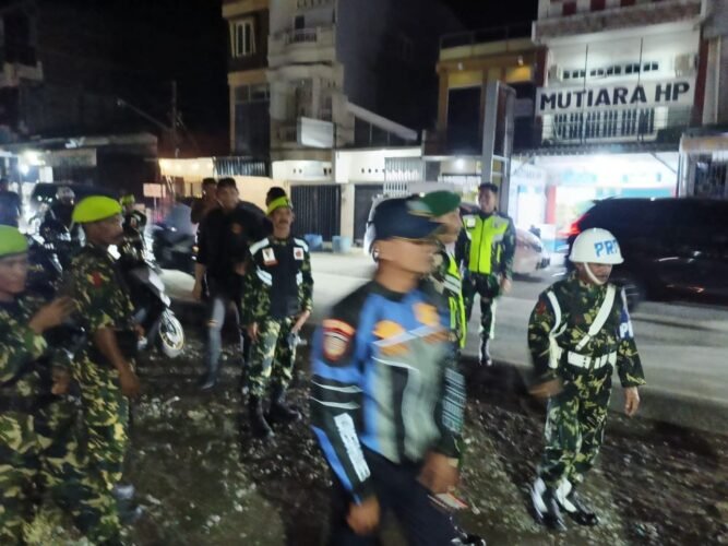 IMG-20260323-WA0066-e1774288034745.jpg Perkuat Sinergitas Lintas Sektoral, Koramil Pitumpanua Gelar Patroli Gabungan Cipta Kondisi