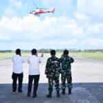 Sinergi TNI AU Lanud RSA dan Pemda, Helikopter BNPB Dikerahkan Padamkan Karhutla di Natuna