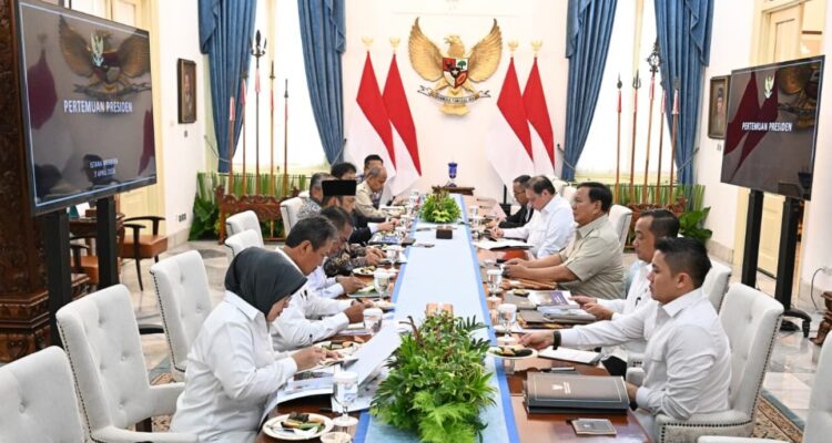 Presiden Prabowo Pacu Transformasi BUMN, Restrukturisasi Harus Tuntas Tahun ini Presiden Prabowo Pacu Transformasi BUMN, Restrukturisasi Harus Tuntas Tahun ini